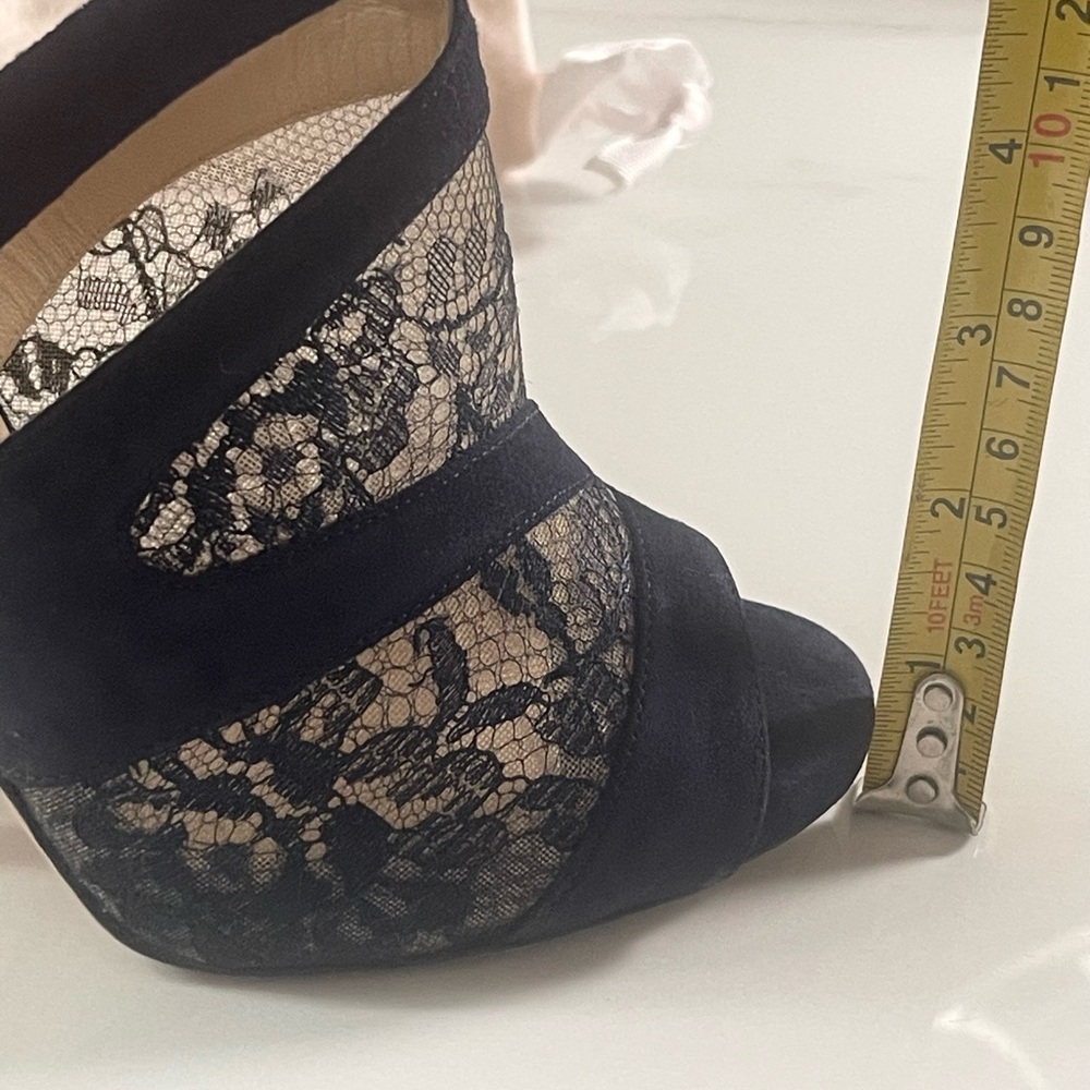 AUTHENTIC JIMMY CHOO ITALIAN LACE HEELS - Picture 13 of 16